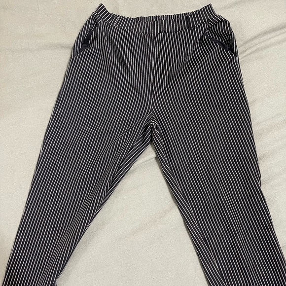 Stripped NAVY pants - Picture 2 of 2